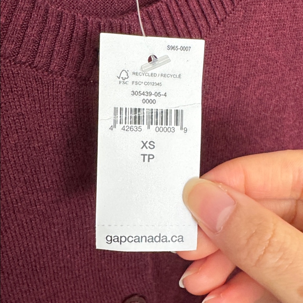 Gap Ruby Red Cardigan - Picture 4 of 4